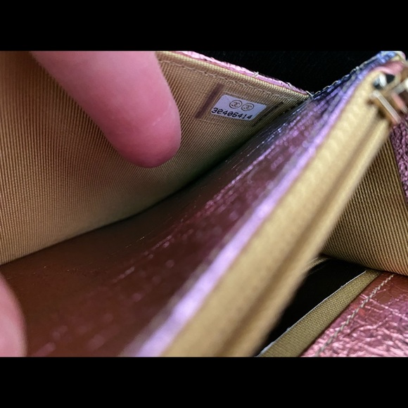 Chanel rainbow reissue wallet on chain - Picture 10 of 16